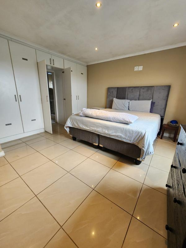 To Let 4 Bedroom Property for Rent in Parsonsvlei Eastern Cape